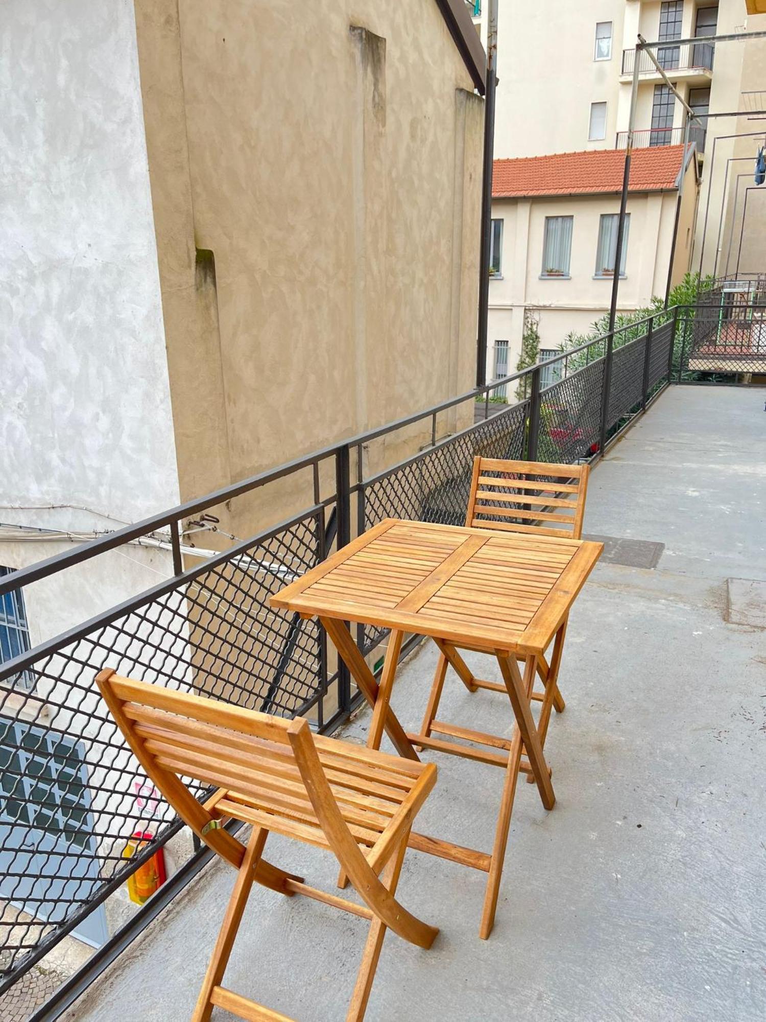 Апартаменти La Casa Di Zoe - Bocconi, Navigli Мілан Екстер'єр фото